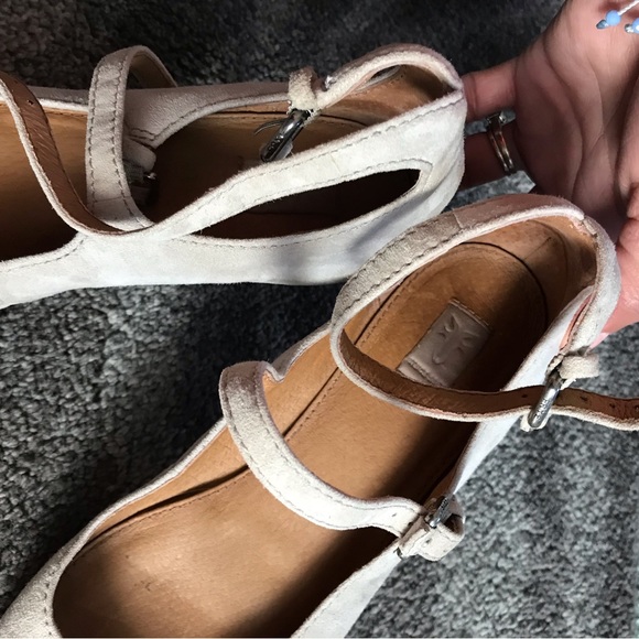 FRYE flats - Picture 2 of 6